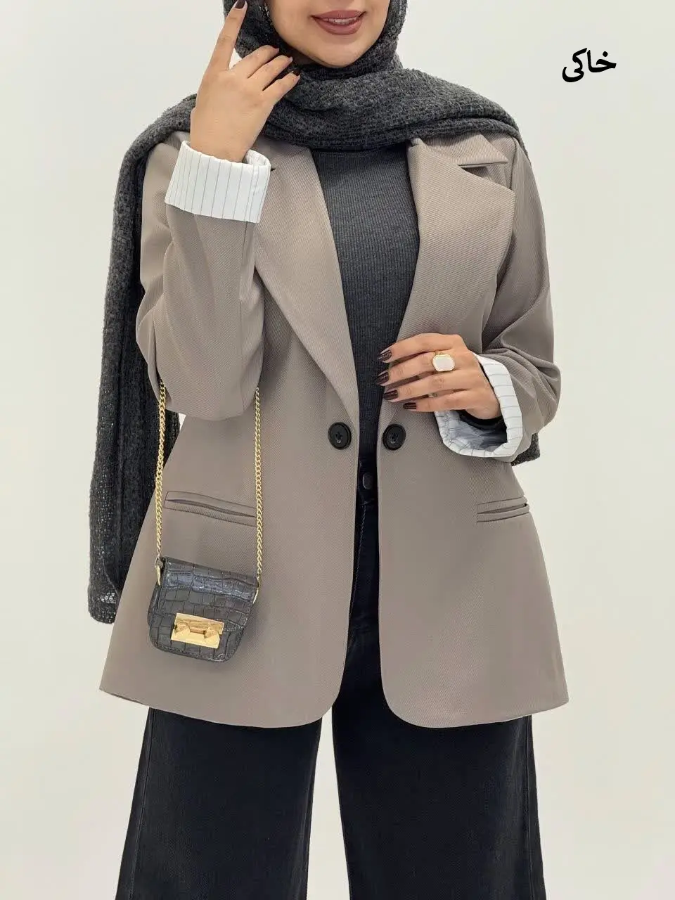 3597-کت پرادا کاروس